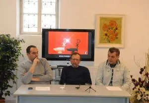 0969c76db546a57f17add92ab92a5f88 300 208 m3