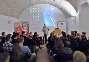 6e74d3be041095b4451842ad23a7ea64 300 208 m3