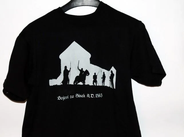 MAJICA BOJEVI ZA SISAK