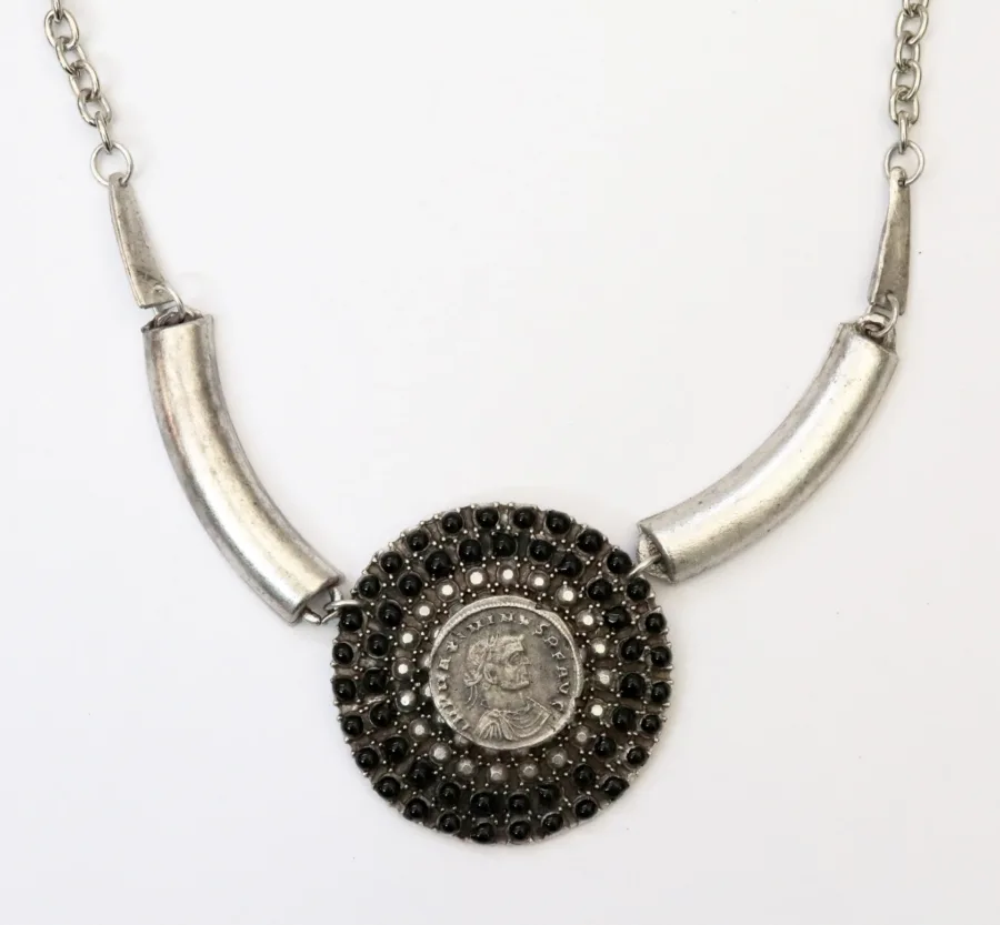 Medaljon GMS, M, 15 €..