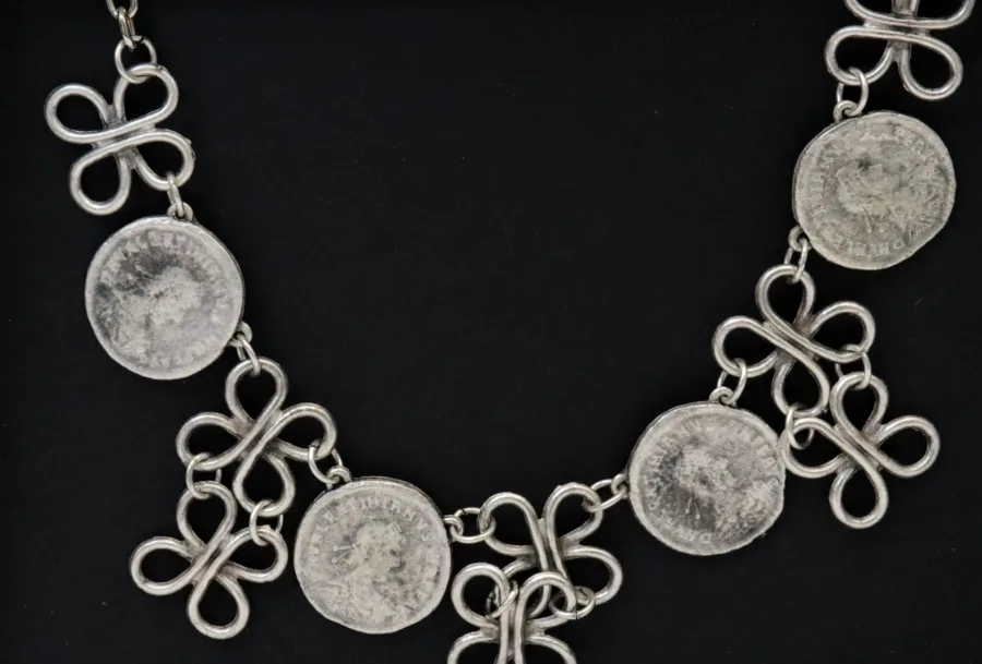 Ogrlica GMS, 25 € (1)